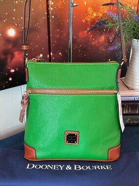 Dooney & Bourke Pebbled Leather Crossbody w/Dustbag